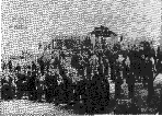 移住民の上陸風景(明治44年・小樽港)の写真